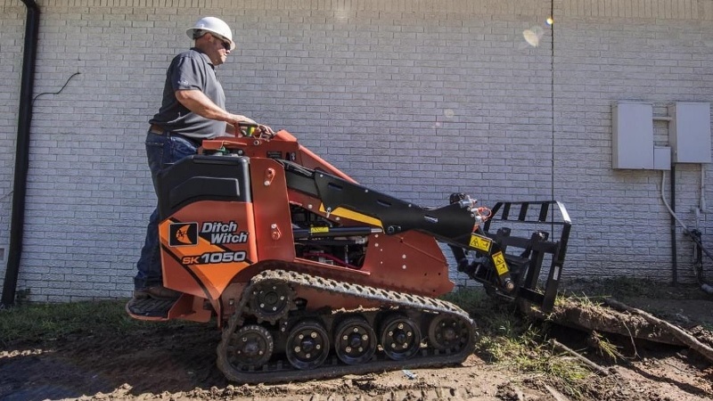 מיני מעמיסים Ditch Witch